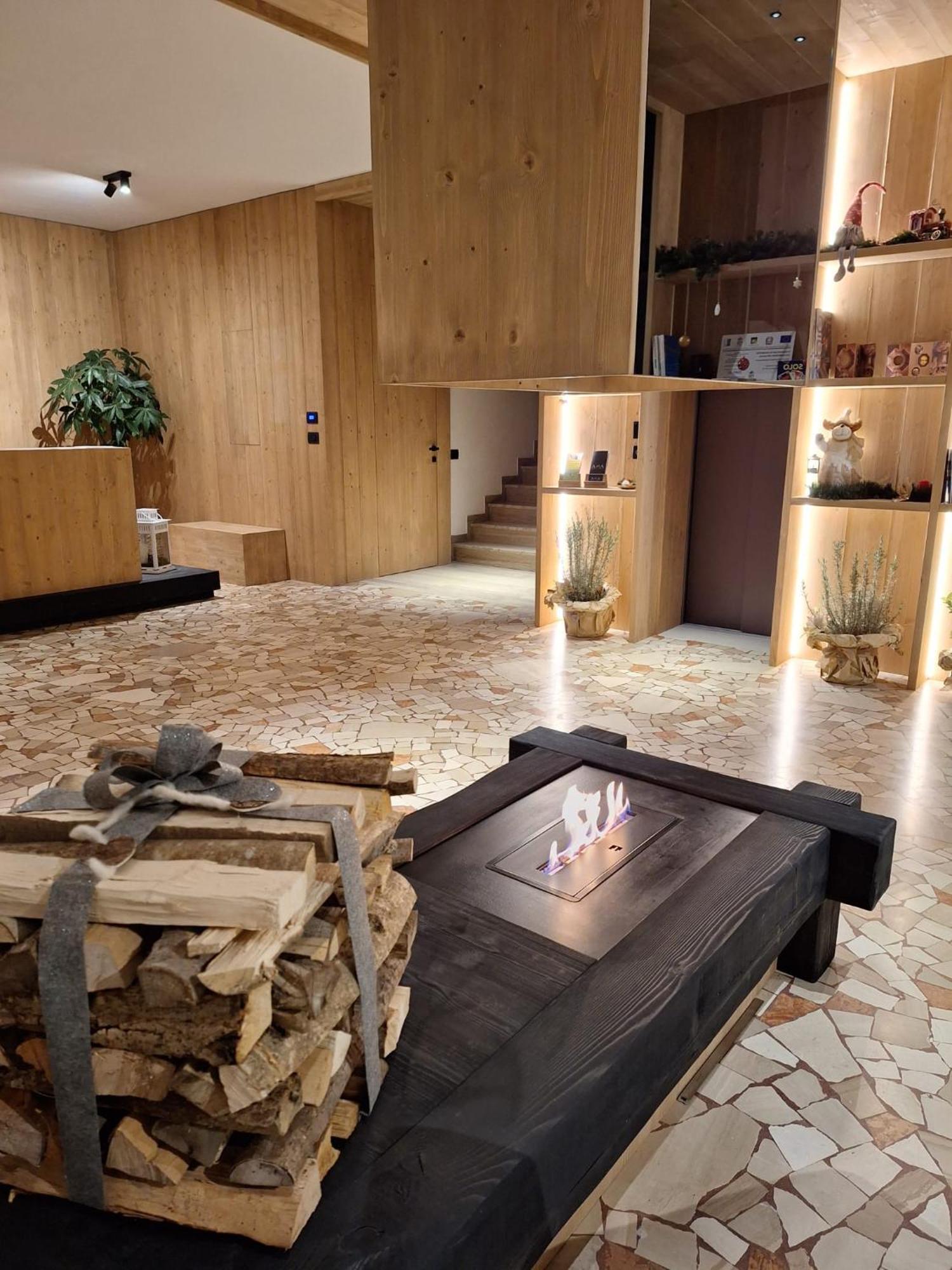 Aparthotel Ama Dolomiti Vigo di Cadore Exterior foto